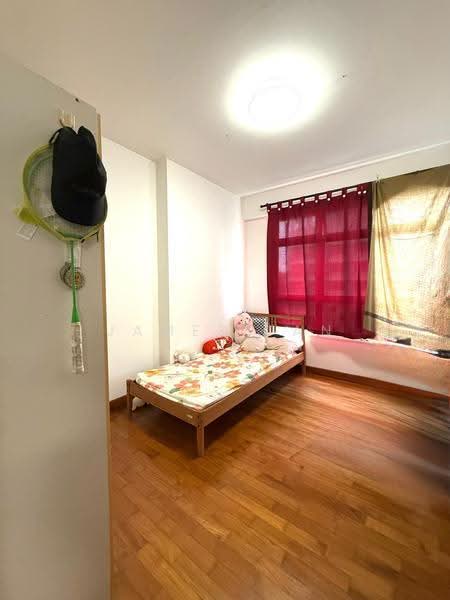 662B Edgedale Plains, 662B Edgedale Plains, Hougang / Punggol / Sengkang, 3 Bedrooms, 990 sqft, HDB Flat For Sale, by James Tan, 500299553 - Bedroom - PropertyGuru.com.sg