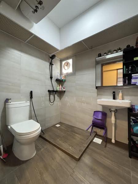 Common Bathroom