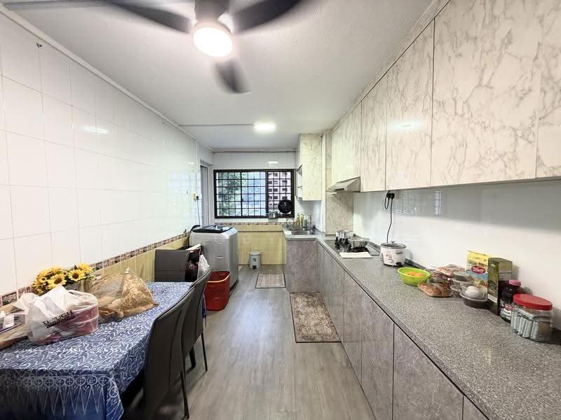 616 Bedok Reservoir Road, 616 Bedok Reservoir Road, Bedok / Upper East Coast, 2 Bedrooms, 732 sqft, HDB Flat For Sale, by Toby Aw, 500299565 - Kitchen - PropertyGuru.com.sg