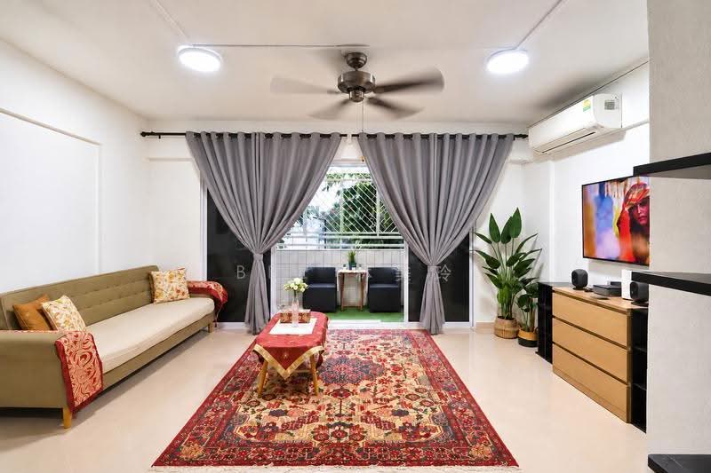 115 Bedok Reservoir Road, 115 Bedok Reservoir Road, Bedok / Upper East Coast, 4 Bedrooms, 1,593 sqft, HDB Flat For Sale, by Bee 林美玲, 500299652 - Living Room - PropertyGuru.com.sg