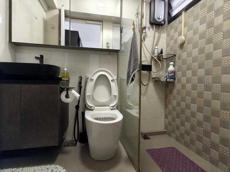 90 Commonwealth Drive, 90 Commonwealth Drive, Alexandra / Commonwealth, 1 Bedroom, 120 sqft, HDB Flat For Rent, by Boon Ng, 500299696 - Bathroom - PropertyGuru.com.sg