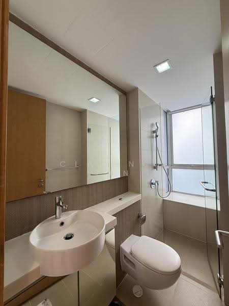 The Regency at Tiong Bahru, 36 Chay Yan Street, Alexandra / Commonwealth, 3 Bedrooms, 1,270 sqft, Condominium For Rent, by Clarence Tan, 500299733 - Bathroom - PropertyGuru.com.sg
