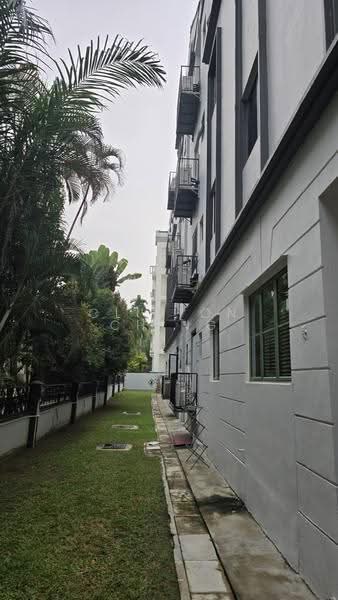 Castle Loft, 133 Lorong K Telok Kurau, East Coast / Marine Parade, 3 Bedrooms, 1,173 sqft, Apartment For Rent, by Clifton Ching, 500299741 - Exterior - PropertyGuru.com.sg
