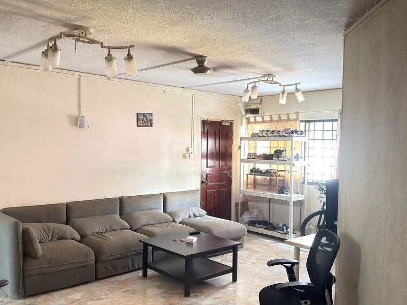 412 Jurong West Street 42, 412 Jurong West Street 42, Boon Lay / Jurong / Tuas, 3 Bedrooms, 1,130 sqft, HDB Flat For Sale, by Doreen Chan, 500299747 - Living Room - PropertyGuru.com.sg