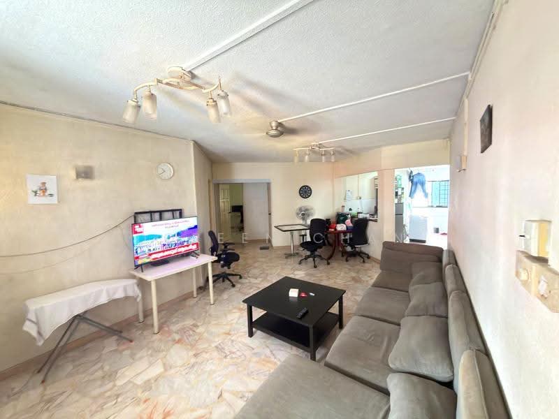 412 Jurong West Street 42, 412 Jurong West Street 42, Boon Lay / Jurong / Tuas, 3 Bedrooms, 1,130 sqft, HDB Flat For Sale, by Doreen Chan, 500299747 - Living Room - PropertyGuru.com.sg