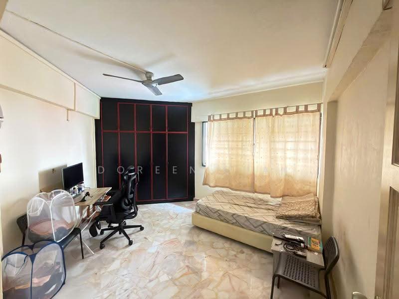412 Jurong West Street 42, 412 Jurong West Street 42, Boon Lay / Jurong / Tuas, 3 Bedrooms, 1,130 sqft, HDB Flat For Sale, by Doreen Chan, 500299747 - Bedroom - PropertyGuru.com.sg