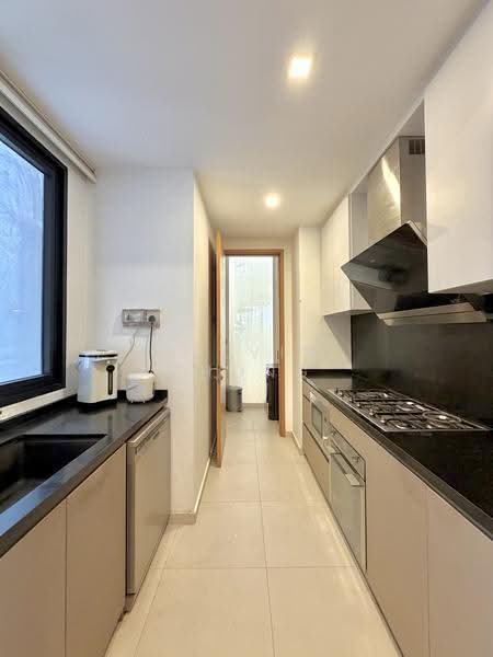 The Trilinq, 28B Jalan Lempeng, Buona Vista / West Coast / Clementi New Town, 4 Bedrooms, 4,446 sqft, Condominium For Sale, by Kelvin Thong, 500299767 - Kitchen - PropertyGuru.com.sg