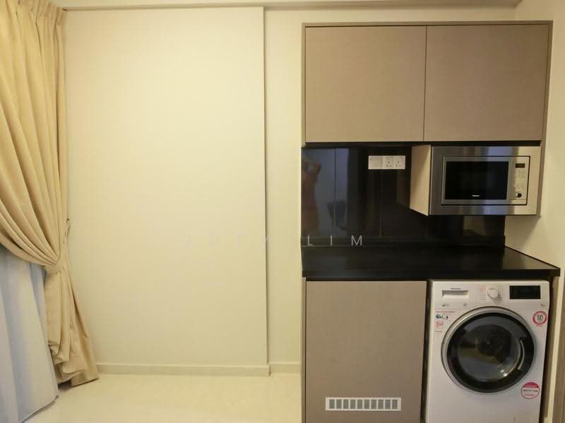 Liv on Wilkie, 9 Wilkie Terrace, Orchard / River Valley, Studio, 180 sqft, Apartment For Rent, by Joey Lim, 500299778 - Kitchen - PropertyGuru.com.sg