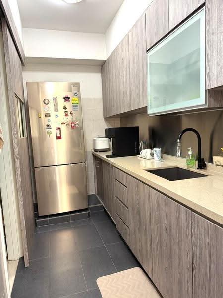 Sunrise Gardens, 53 Sunrise Gardens, Seletar / Yio Chu Kang, 2 Bedrooms, 1,055 sqft, Condominium For Sale, by Janet Lim, 500299802 - Kitchen - PropertyGuru.com.sg