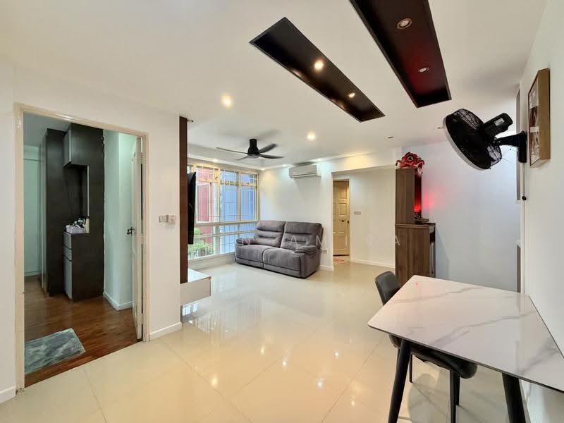 268A Compassvale Link, 268A Compassvale Link, Hougang / Punggol / Sengkang, 3 Bedrooms, 969 sqft, HDB Flat For Sale, by Fatin Amira, 500299820 - Living Room - PropertyGuru.com.sg