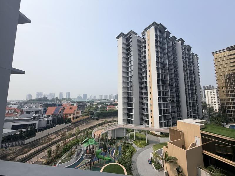 Balcony View with Absolute Privacy