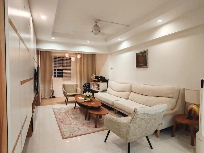 214 Choa Chu Kang Central, 214 Choa Chu Kang Central, Dairy Farm / Bukit Panjang / Choa Chu Kang, 4 Bedrooms, 1,528 sqft, HDB Flat For Sale, by Rozi Faith Naser, 500299838 - Living Room - PropertyGuru.com.sg