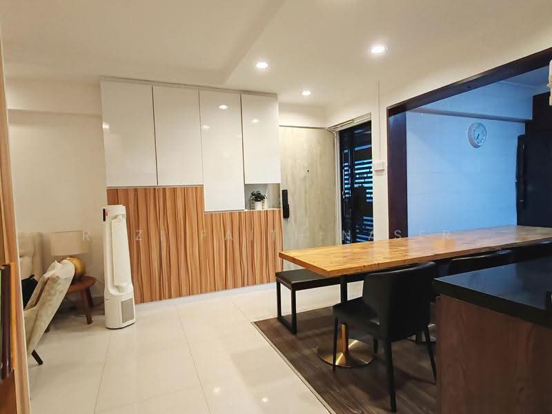 214 Choa Chu Kang Central, 214 Choa Chu Kang Central, Dairy Farm / Bukit Panjang / Choa Chu Kang, 4 Bedrooms, 1,528 sqft, HDB Flat For Sale, by Rozi Faith Naser, 500299838 - Dining Room - PropertyGuru.com.sg