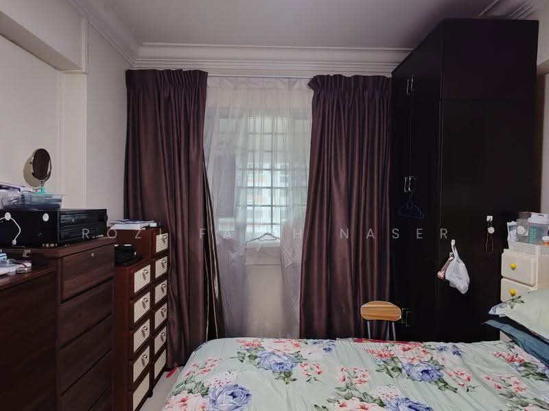 214 Choa Chu Kang Central, 214 Choa Chu Kang Central, Dairy Farm / Bukit Panjang / Choa Chu Kang, 4 Bedrooms, 1,528 sqft, HDB Flat For Sale, by Rozi Faith Naser, 500299838 - Bedroom - PropertyGuru.com.sg