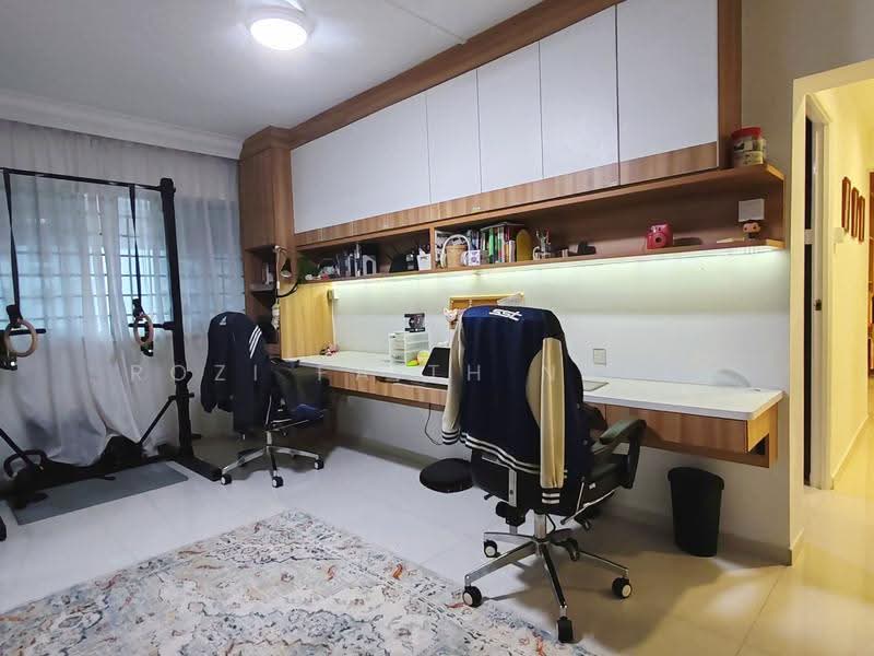 214 Choa Chu Kang Central, 214 Choa Chu Kang Central, Dairy Farm / Bukit Panjang / Choa Chu Kang, 4 Bedrooms, 1,528 sqft, HDB Flat For Sale, by Rozi Faith Naser, 500299838 - Study - PropertyGuru.com.sg