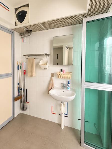 420 Clementi Avenue 1, 420 Clementi Avenue 1, Buona Vista / West Coast / Clementi New Town, 3 Bedrooms, 1,033 sqft, HDB Flat For Rent, by Oh Yu Xuan, 500299848 - Bathroom - PropertyGuru.com.sg