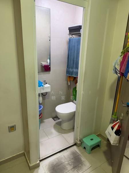 The Venue Residences and Shoppes, 4 Tai Thong Crescent, Macpherson / Potong Pasir, 4 Bedrooms, 1,238 sqft, Condominium For Rent, by Alan Lai 赖家敬, 500299881 - Bathroom - PropertyGuru.com.sg