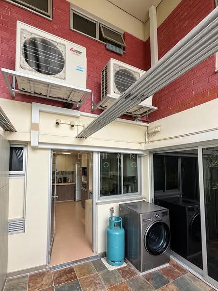 719 Jurong West Avenue 5, 719 Jurong West Avenue 5, Boon Lay / Jurong / Tuas, 4 Bedrooms, 1,572 sqft, HDB Flat For Sale, by Ethan Chong, 500299890 - Kitchen - PropertyGuru.com.sg