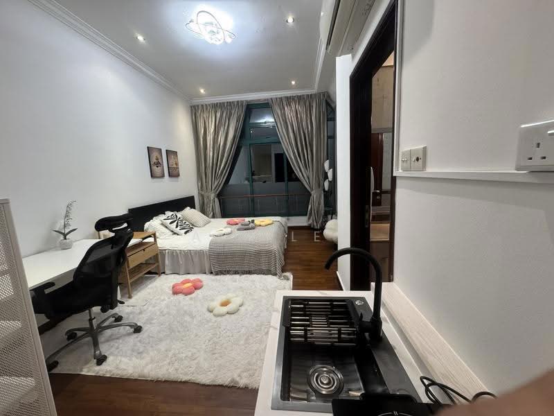 Kew Crescent, Upper East Coast Road, Bedok / Upper East Coast, Room Rental, 250 sqft, Terraced House For Rent, by Ann Lee, 500299907 - Bedroom - PropertyGuru.com.sg