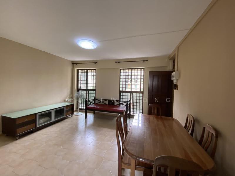 103 Henderson Crescent, 103 Henderson Crescent, Alexandra / Commonwealth, 3 Bedrooms, 796 sqft, HDB Flat For Rent, by Andrew Yong, 500299913 - Living Room - PropertyGuru.com.sg