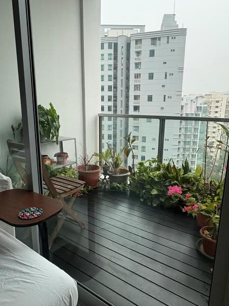 Domain 21, 23 Delta Road, Alexandra / Commonwealth, 2 Bedrooms, 926 sqft, Condominium For Sale, by Julia Lee, 500299920 - Balcony - PropertyGuru.com.sg
