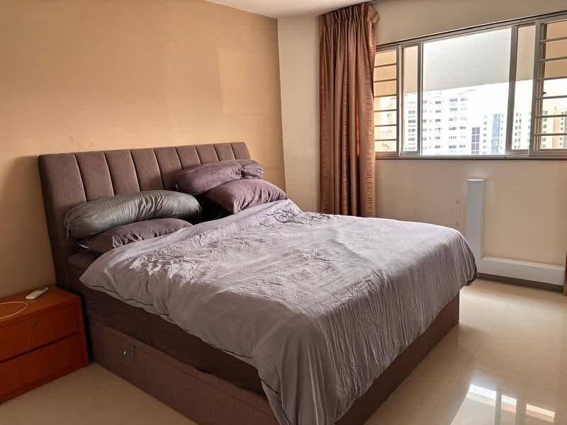 230 Jurong East Street 21, 230 Jurong East Street 21, Boon Lay / Jurong / Tuas, 3 Bedrooms, 1,292 sqft, HDB Flat For Sale, by Lawrence Chua, 500299926 - Bedroom - PropertyGuru.com.sg