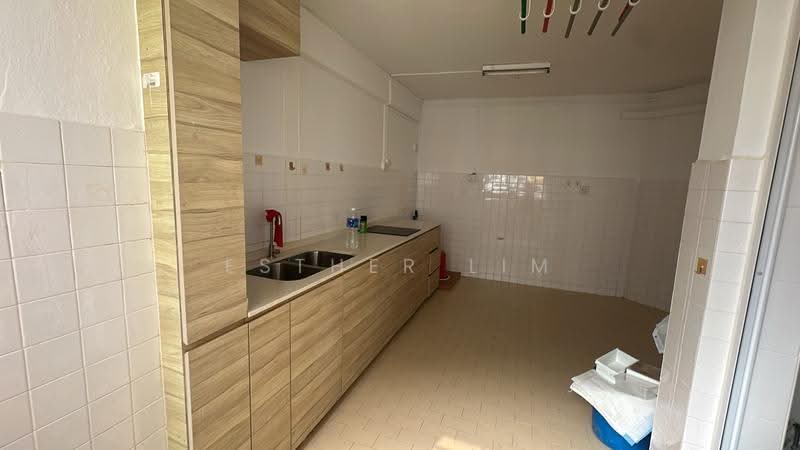 174 Ang Mo Kio Avenue 4, 174 Ang Mo Kio Avenue 4, Ang Mo Kio / Bishan / Thomson, 2 Bedrooms, 656 sqft, HDB Flat For Sale, by Esther Lim, 500299935 - Kitchen - PropertyGuru.com.sg