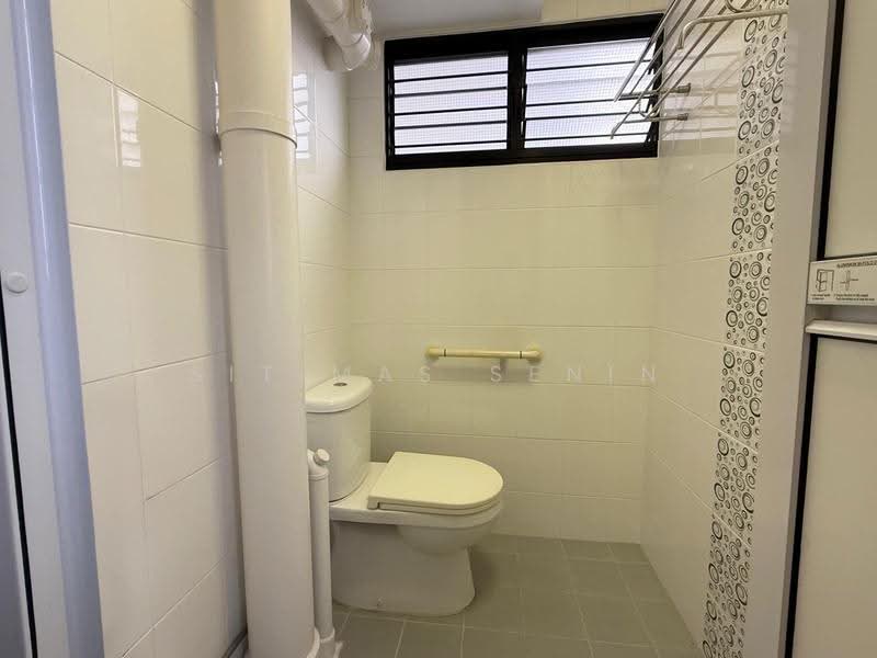178 Ang Mo Kio Avenue 4, 178 Ang Mo Kio Avenue 4, Ang Mo Kio / Bishan / Thomson, 2 Bedrooms, 731 sqft, HDB Flat For Sale, by Sitimas Senin, 500299954 - Bathroom - PropertyGuru.com.sg