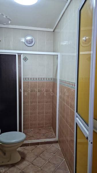 728 Tampines Street 71, 728 Tampines Street 71, Pasir Ris / Tampines, Room Rental, 350 sqft, HDB Flat For Rent, by Monuahara Begum, 500299978 - Bathroom - PropertyGuru.com.sg