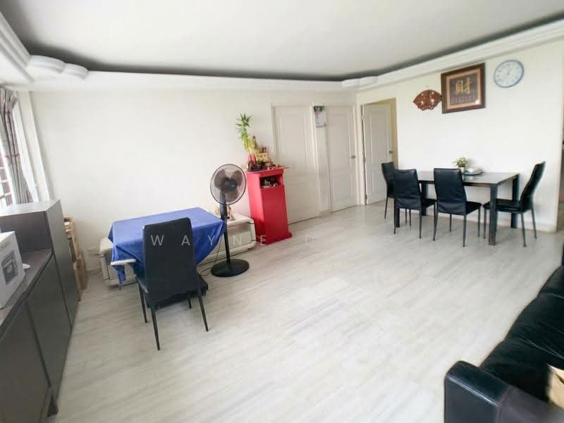 42 Bedok South Road, 42 Bedok South Road, Bedok / Upper East Coast, 3 Bedrooms, 904 sqft, HDB Flat For Sale, by Wayne Deng, 500299989 - Dining Room - PropertyGuru.com.sg