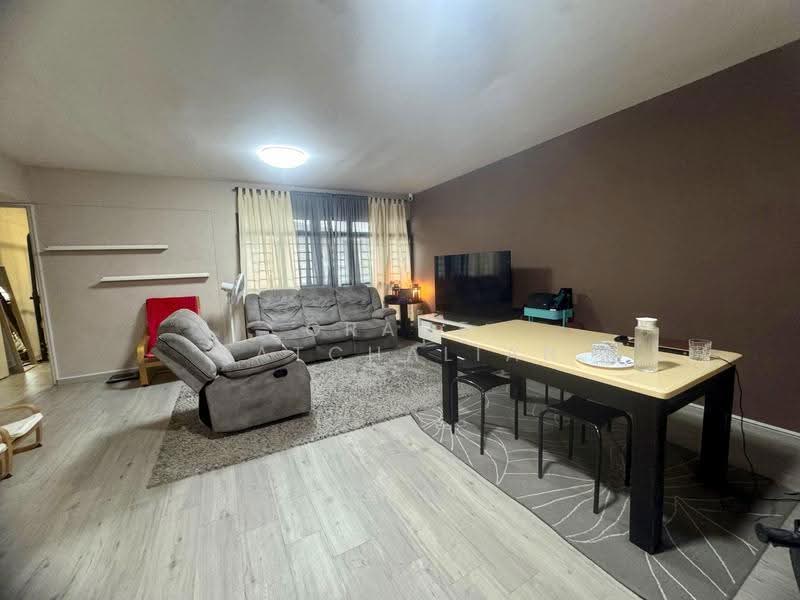 304B Anchorvale Link, 304B Anchorvale Link, Hougang / Punggol / Sengkang, 3 Bedrooms, 1,184 sqft, HDB Flat For Sale, by Grace Gatchalian, 500299991 - Living Room - PropertyGuru.com.sg