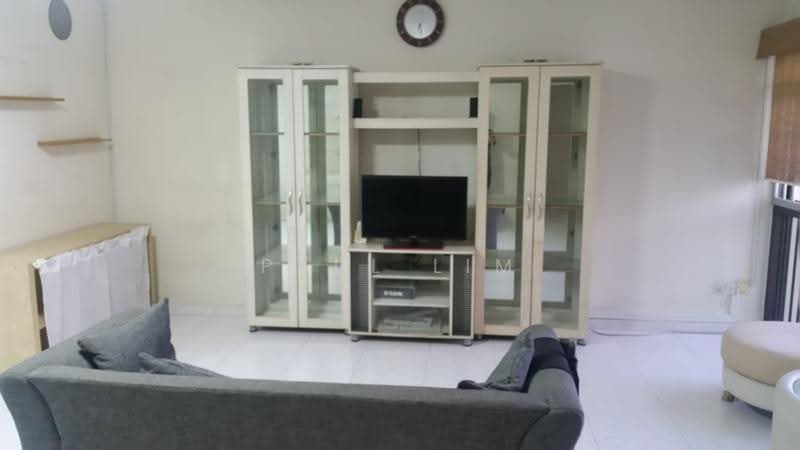 321A Anchorvale Drive, 321A Anchorvale Drive, Hougang / Punggol / Sengkang, 3 Bedrooms, 1,184 sqft, HDB Flat For Rent, by Paul Lim, 500300018 - Living Room - PropertyGuru.com.sg