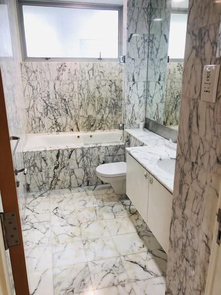 The Paterson Edge, 26 Paterson Road, Orchard / River Valley, 3 Bedrooms, 1,281 sqft, Apartment For Rent, by Winona Tan 陈沛如, 500300063 - Master Bathroom - PropertyGuru.com.sg