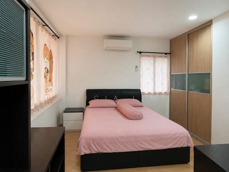 Fowlie Road, Ceylon Road, Onan Road, Carpmael Road, East Coast / Marine Parade, 6 Bedrooms, 3,811 sqft, Corner Terrace For Sale, by Alicia Lim, 500300107 - Bedroom - PropertyGuru.com.sg