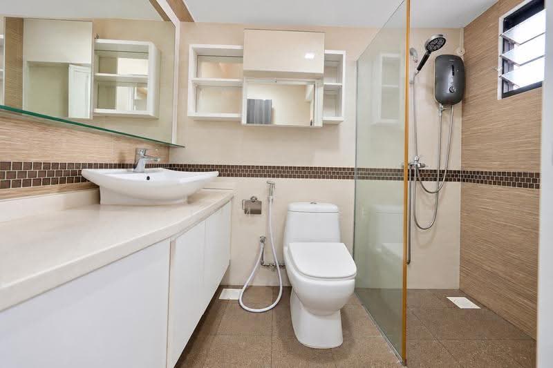 Master Toilet