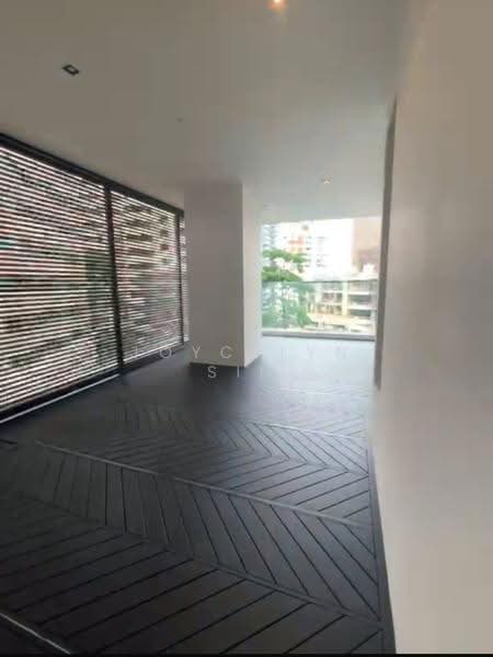 Entertainment Balcony