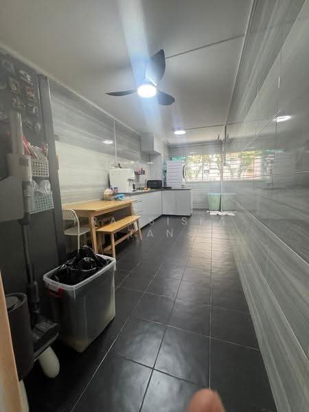 532 Hougang Avenue 6, 532 Hougang Avenue 6, Hougang / Punggol / Sengkang, 3 Bedrooms, 1,302 sqft, HDB Flat For Sale, by Fransiska Tan, 500300288 - Kitchen - PropertyGuru.com.sg