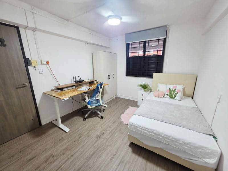 6 Holland Close, 6 Holland Close, Tanglin / Holland / Bukit Timah, Room Rental, 150 sqft, HDB Flat For Rent, by Anthony Lim, 500300444 - Bedroom - PropertyGuru.com.sg