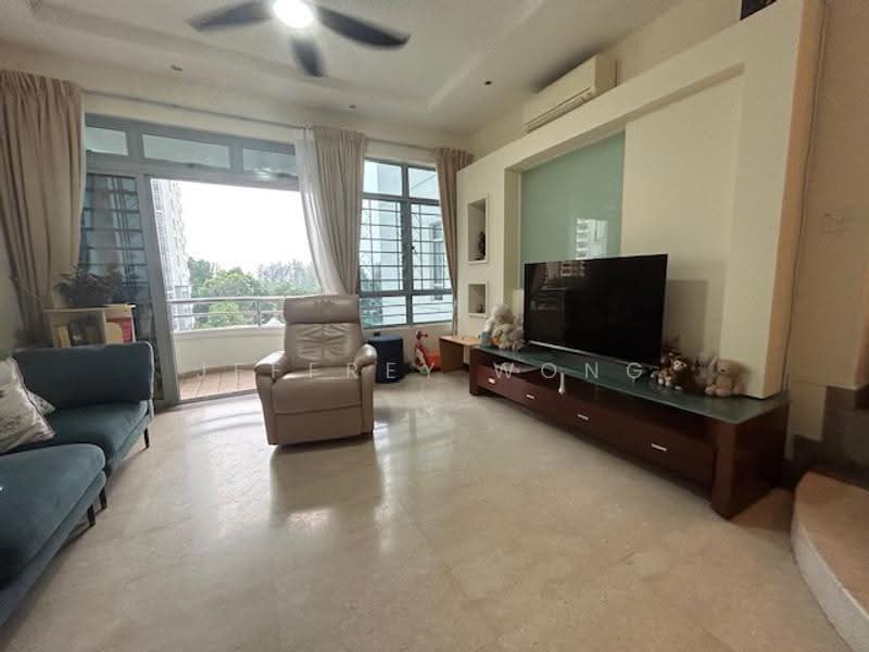 The Makena, 121 Meyer Road, East Coast / Marine Parade, 3 Bedrooms, 1,507 sqft, Condominium For Sale, by Jeffrey Wong, 500300472 - Living Room - PropertyGuru.com.sg