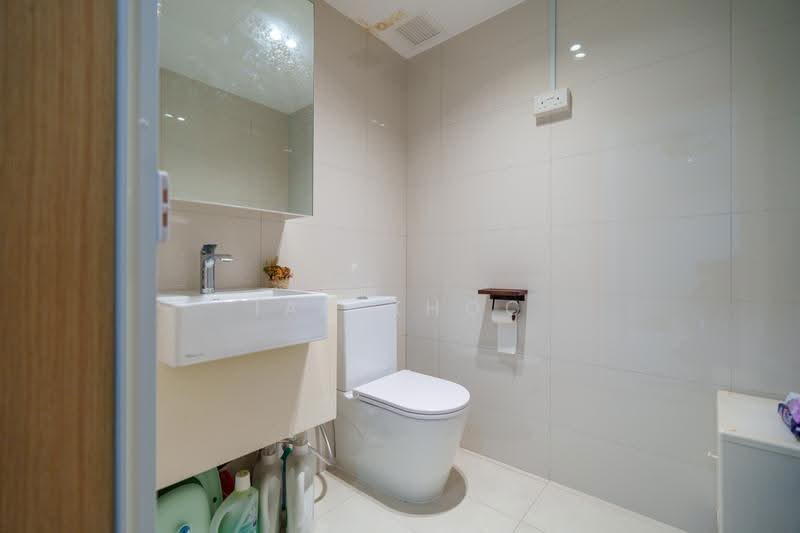Eight Riversuites, 2 Whampoa East, Balestier / Toa Payoh, 1 Bedroom, 818 sqft, Condominium For Sale, by Ian Khoo, 500300505 - Bathroom - PropertyGuru.com.sg