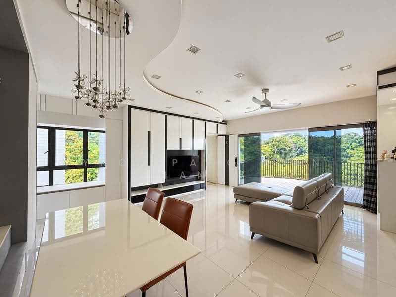 Meadows @ Peirce, 626 Upper Thomson Road, Mandai / Upper Thomson, 4 Bedrooms, 1,851 sqft, Condominium For Sale, by Myron Pang Kian Hann, 500300558 - Living Room - PropertyGuru.com.sg
