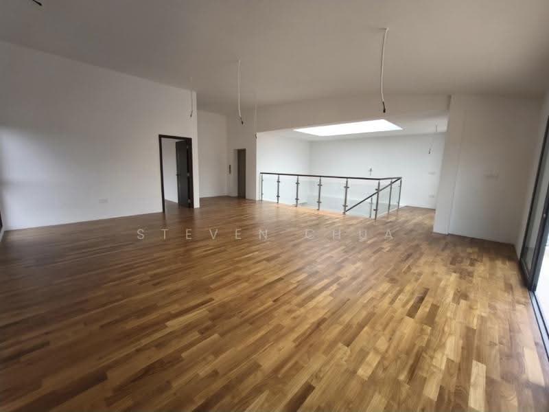 Family/entertainment area at Attic
