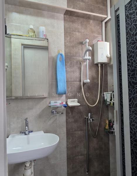 289 Choa Chu Kang Avenue 3, 289 Choa Chu Kang Avenue 3, Dairy Farm / Bukit Panjang / Choa Chu Kang, 3 Bedrooms, 1,119 sqft, HDB Flat For Rent, by Lynn Ong C H, 500300610 - Bathroom - PropertyGuru.com.sg
