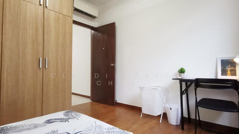 ROOM 1