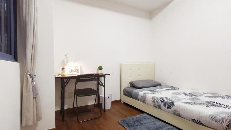 ROOM 2