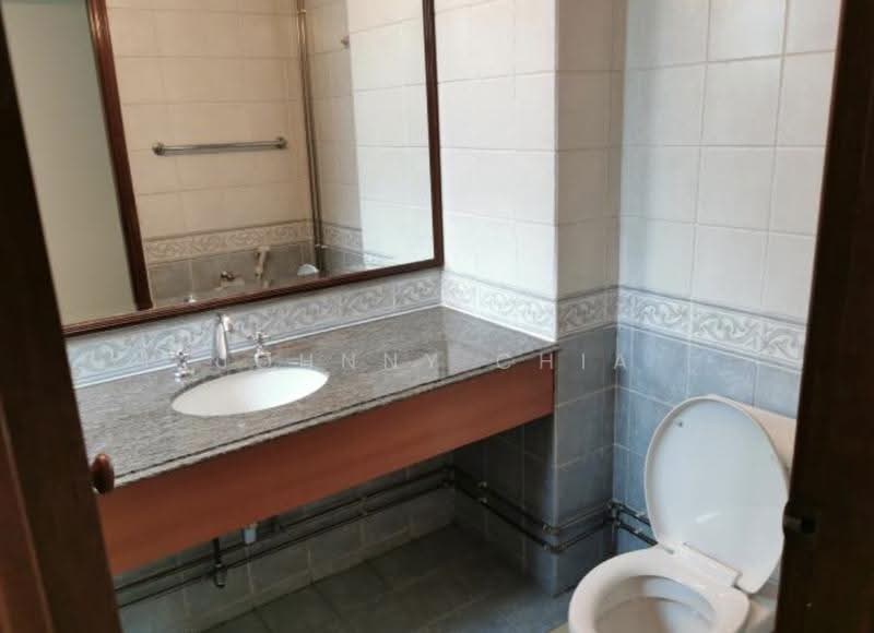 Gold Palm Mansions, 139 Lorong K Telok Kurau, East Coast / Marine Parade, 2 Bedrooms, 1,033 sqft, Apartment For Rent, by Johnny Chia, 500300782 - Bathroom - PropertyGuru.com.sg