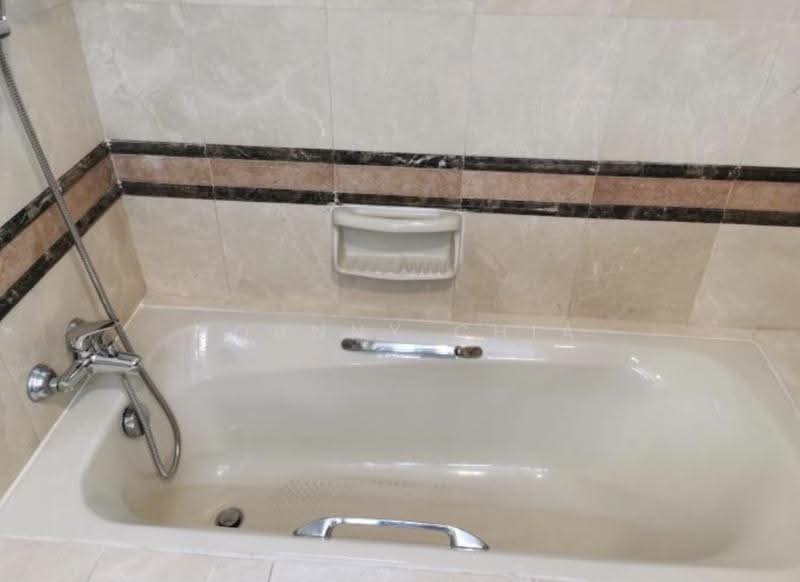 Gold Palm Mansions, 139 Lorong K Telok Kurau, East Coast / Marine Parade, 2 Bedrooms, 1,033 sqft, Apartment For Rent, by Johnny Chia, 500300782 - Bathroom - PropertyGuru.com.sg