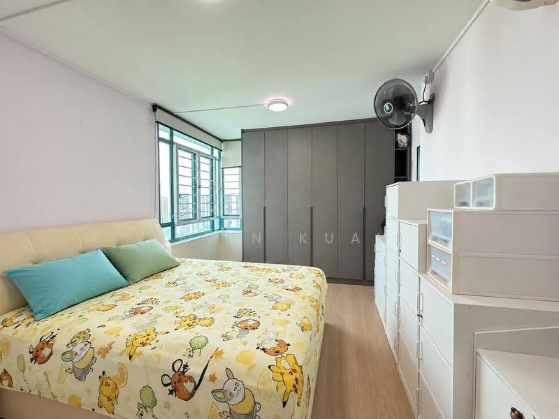 185 Edgefield Plains, 185 Edgefield Plains, Hougang / Punggol / Sengkang, 4 Bedrooms, 1,378 sqft, HDB Flat For Sale, by Kavin Kuah, 500300803 - Bedroom - PropertyGuru.com.sg