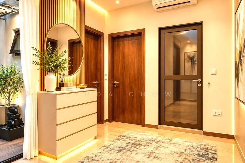 Eleven @ Holland, 11 Holland Link, Tanglin / Holland / Bukit Timah, 6 Bedrooms, 4,338 sqft, Cluster House For Sale, by Linda Chow, 500300827 - Entrance - PropertyGuru.com.sg