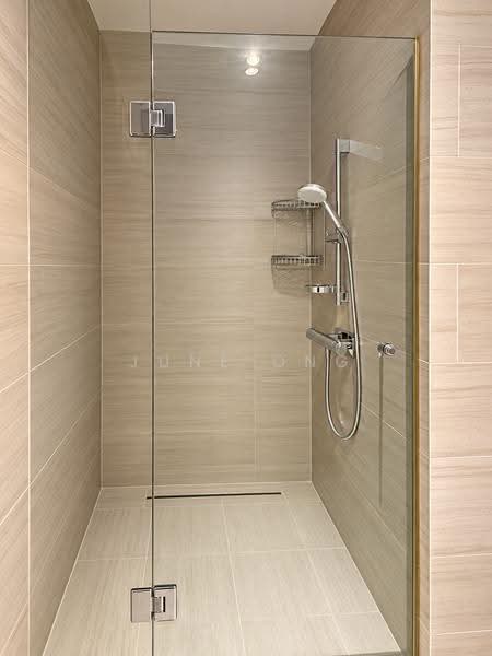 Alex Residences, 28 Alexandra View, Alexandra / Commonwealth, 2 Bedrooms, 678 sqft, Apartment For Sale, by June Ong, 500300856 - Bathroom - PropertyGuru.com.sg